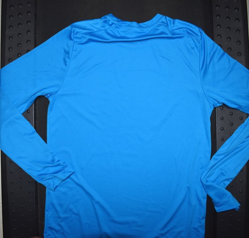 shirtback_dsc_0281cr.jpg